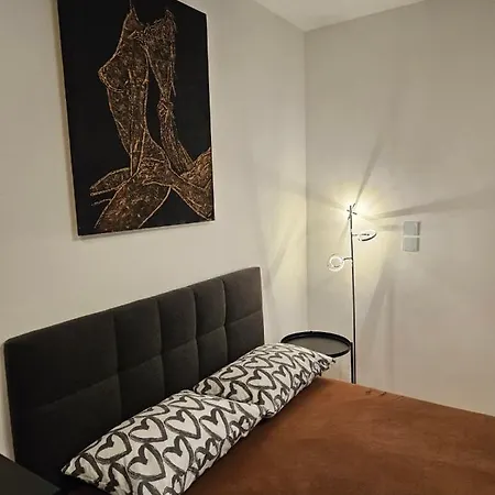 N&z Apartman Close To The Downtown *